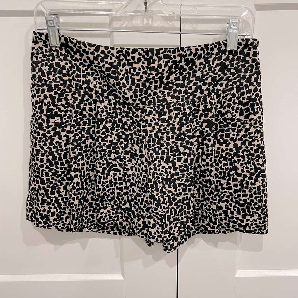 Ann Taylor Loft Flowy Cheetah Print Shorts size 2 EUC